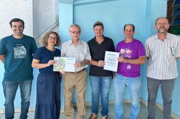 Entrega do Relatório de Atividades e Plano Operativo pela equipe da Emater de Paraíso do Sul