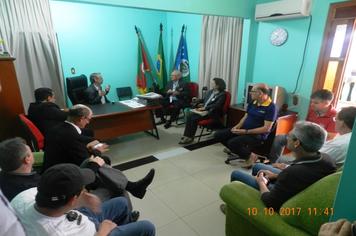 Governador do Rotary Club visita Prefeito Artur Ludwig