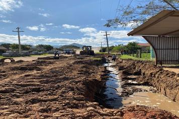 Importantes obras de calçamento ocorrem no município