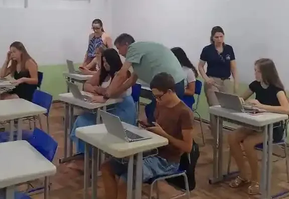 Selecionados no Partiu Futuro Reconstrução iniciam estágio 