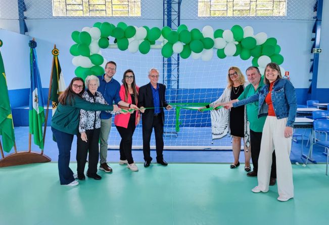 Inauguração do Ginásio Modernizado da Escola Aldo Rohde é Celebrada Durante a Festa da Família