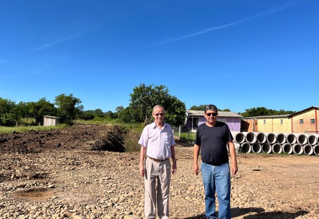 Seguem as obras da construção da Rua Evaldo Gustavo Krügel