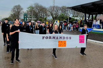 Foto - Desfile Cívico e Tradicionalista de 2025 