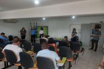 Município fecha parceria com Projeto Crescer Legal