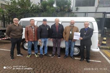 Prefeitura recebe Kombi da Polícia Federal