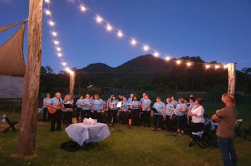 Coral Municipal realiza confraternização de final de ano