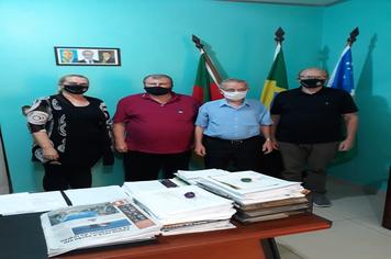 O Dep. Federal Marlon Santos destina Retroescavadeira no valor de 320 mil para o município