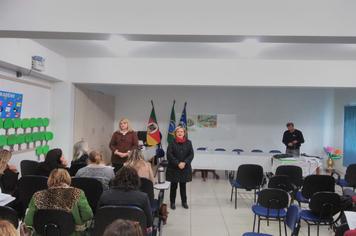 Profissionais da Educação paraisense participam de Formação