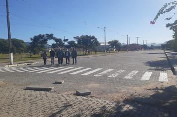 É inaugurado Calçamento do trecho da Avenida Tiradentes e Rua Francisco Fick