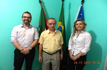 Diretor-Geral da Faculdade América do Sul visita Prefeito Artur