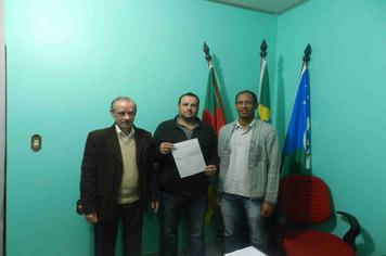 Prefeito Municipal da Posse a novo Servidor