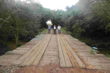 Prefeitura Municipal realiza construção e manutenção de Pontes no Interior do Município