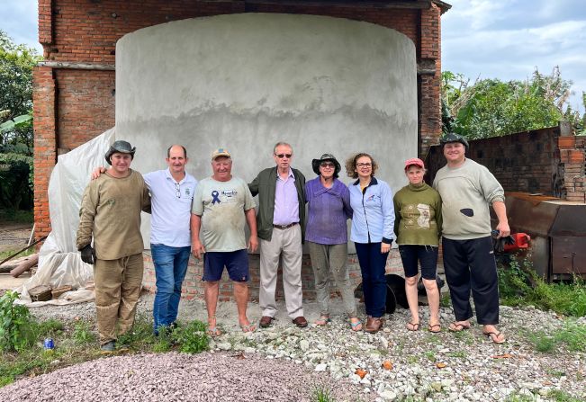 Visita em propriedades beneficiadas pelo Programa 