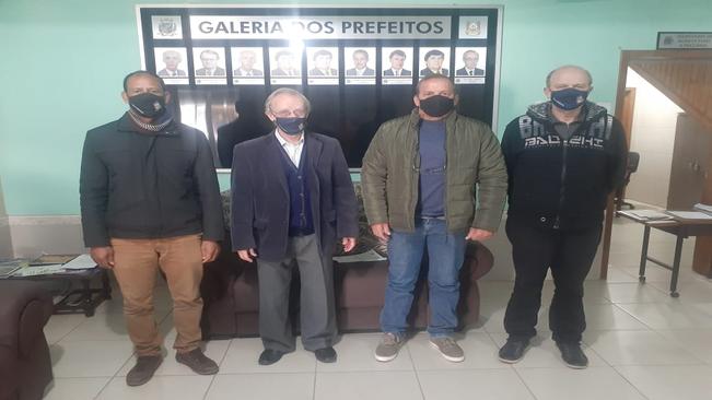 Prefeito Artur recebe visita de cortesia do Superintendente do DAER