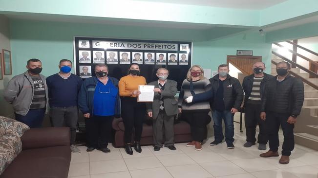 Assessora do Deputado Federal Nereu Crispim visita o município