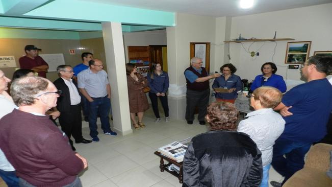 EMATER de Paraíso do Sul inaugura novo espaço, e entrega veículo à Associação de Bombeiros Voluntários