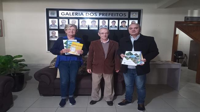 Visita da Prefeita e Secretário Municipal de Segurança e Mobilidade Urbana de Santa Cruz do Sul