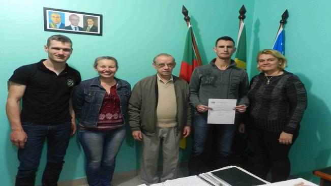 Prefeito Municipal dá posse a novo servidor