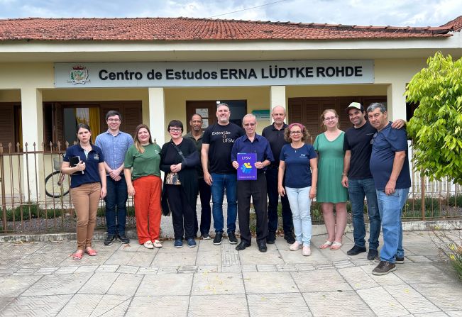 Reunião com extensionistas da UFSM sobre projetos de educação ambiental e Reconstrução RS