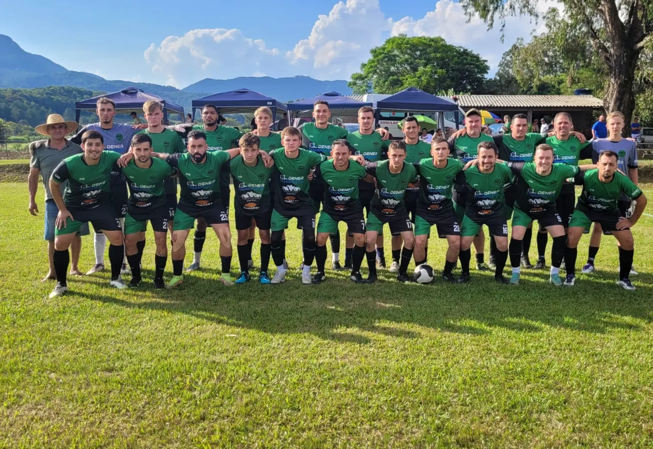 Mangueirinha é campeã do Municipal de Futebol de Campo em Paraíso do Sul