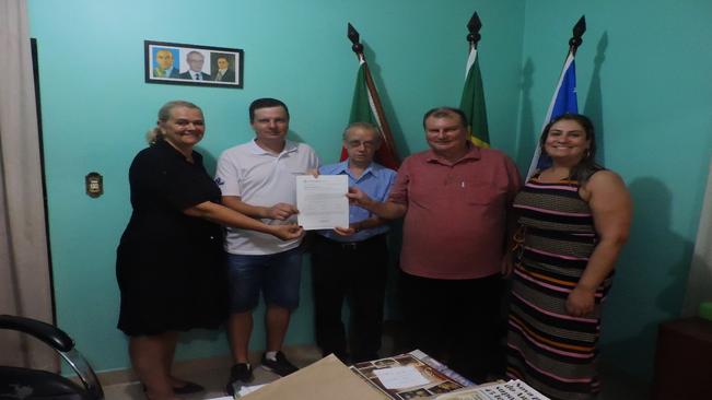 Secretaria de Saúde recebe Emenda Parlamentar do Deputado Federal Marlon Santos