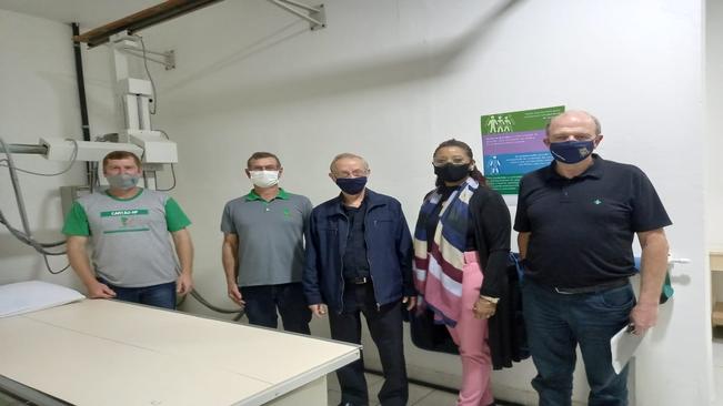 Prefeito Artur Ludwig participa da inauguração do novo aparelho de Raio X do Hospital Paraíso