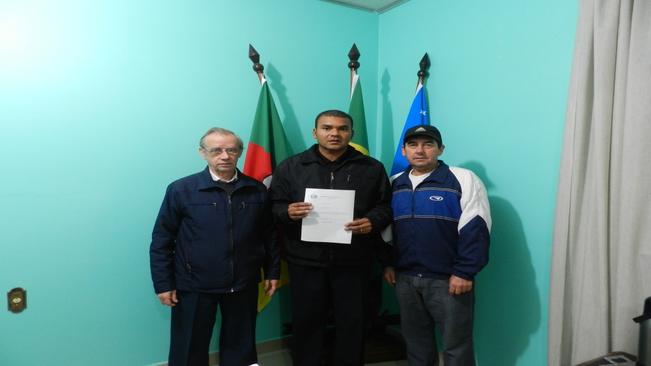 Prefeito Artur Ludwig dá posse à Operário