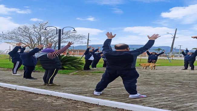 Grupo de Danças da Terceira Idade do CRAS retorna às atividades