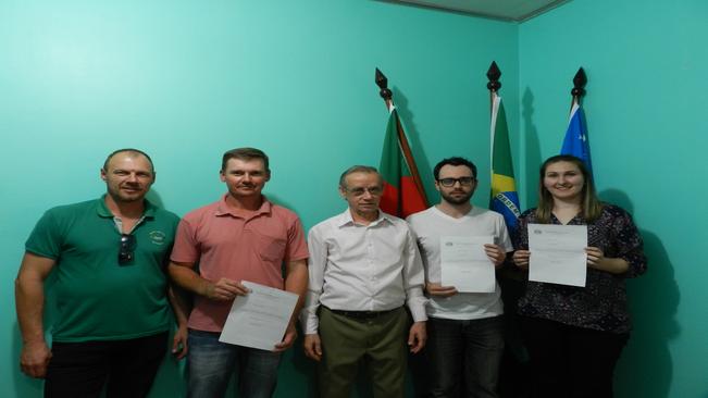 Novos servidores municipais são empossados em Paraíso do Sul