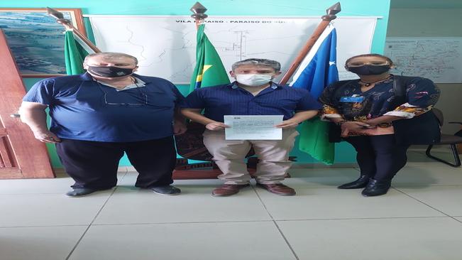 Médico clínico geral assina contrato com a prefeitura