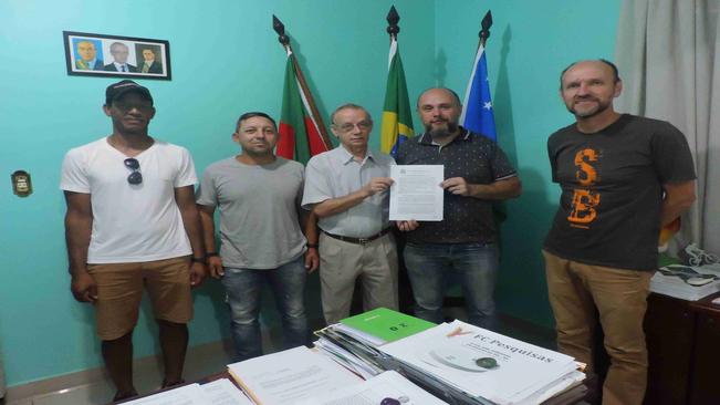 Contratada Empresa responsável pela construção da Cobertura Metálica ao lado do Ginásio Municipal