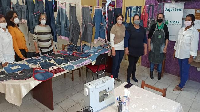 O CRAS através do SENAR realizou um curso de Corte e Costura com Grupo de Mulheres